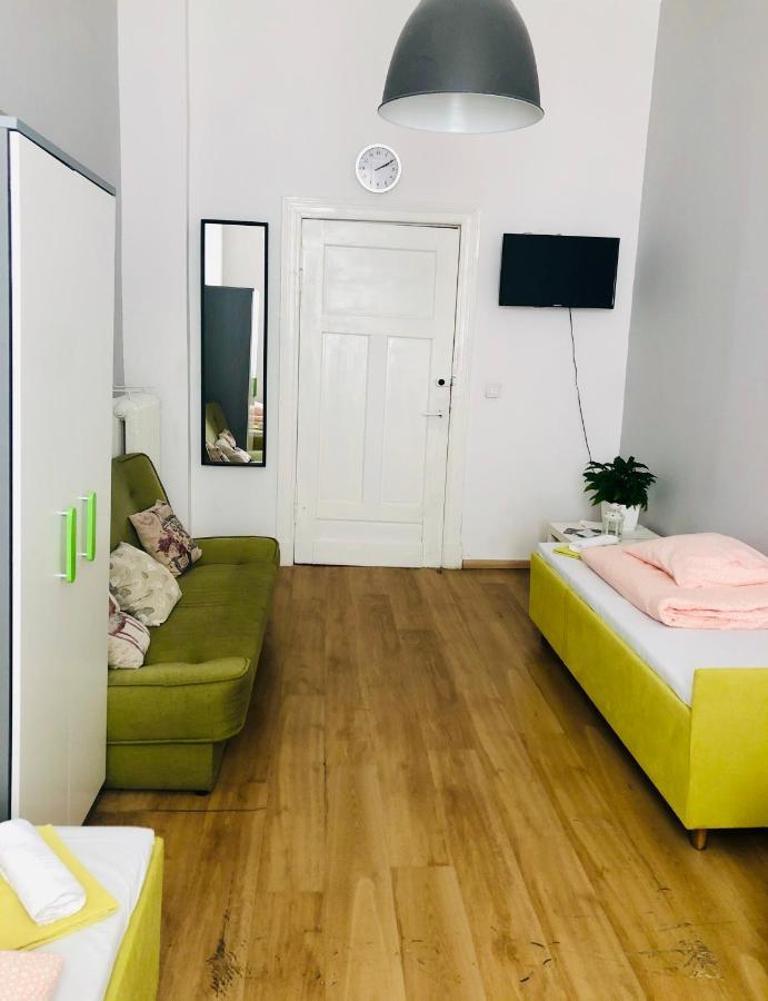 Green Hostel 포즈난 외부 사진